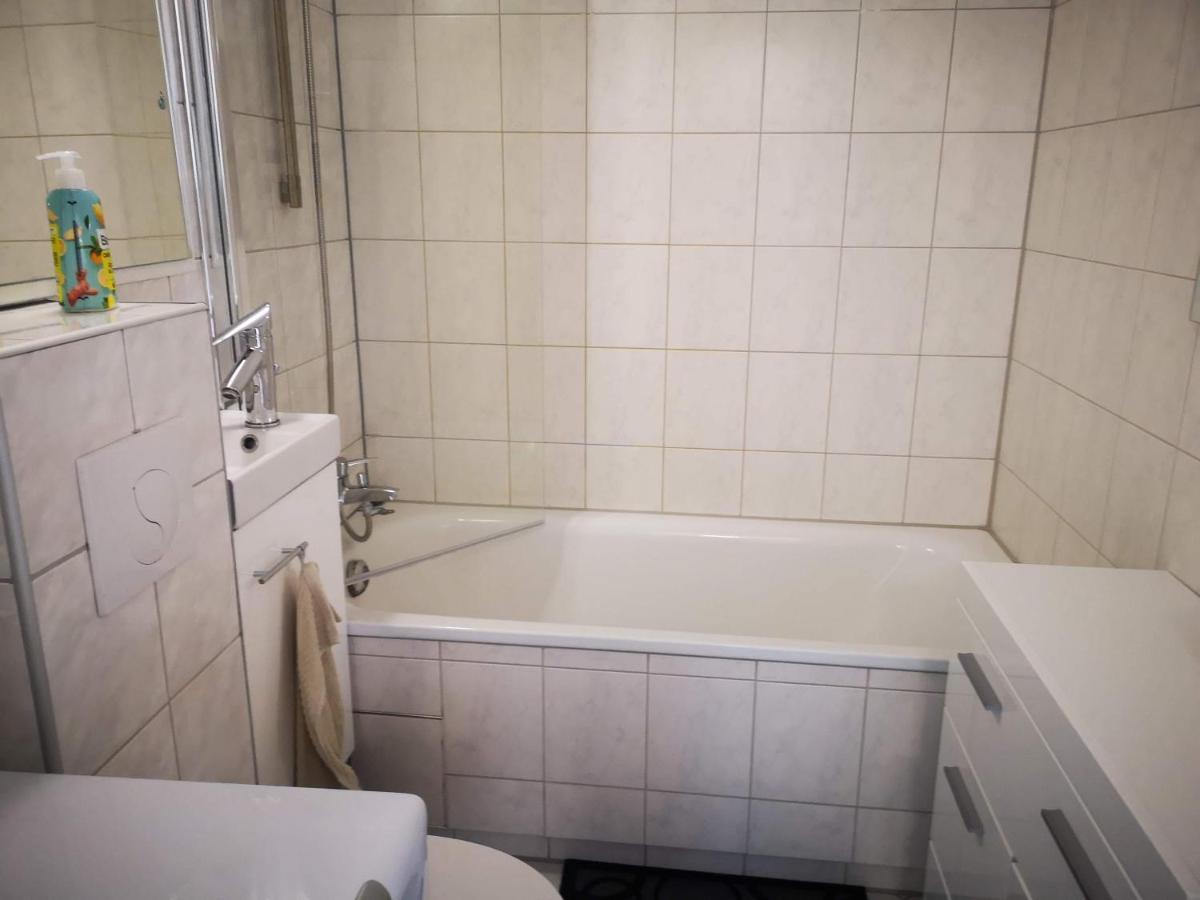 Ferienwohnung Fuer 1-3 Personen In Berlin, Naehe U Friedrichsfelde Εξωτερικό φωτογραφία